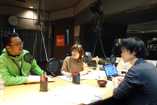 「シン・ポジ出汁」担当、川原ディレクターがプレゼン。