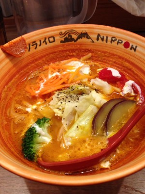 小倉さんが食べた「玄米麺ベジソバ」1050円