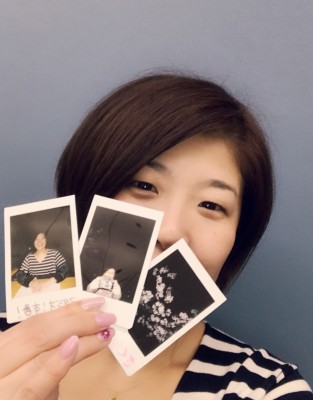 インスタントカメラの写真をスマホで撮影にチャレンジ!・・・でもこれ、意外と難しい!