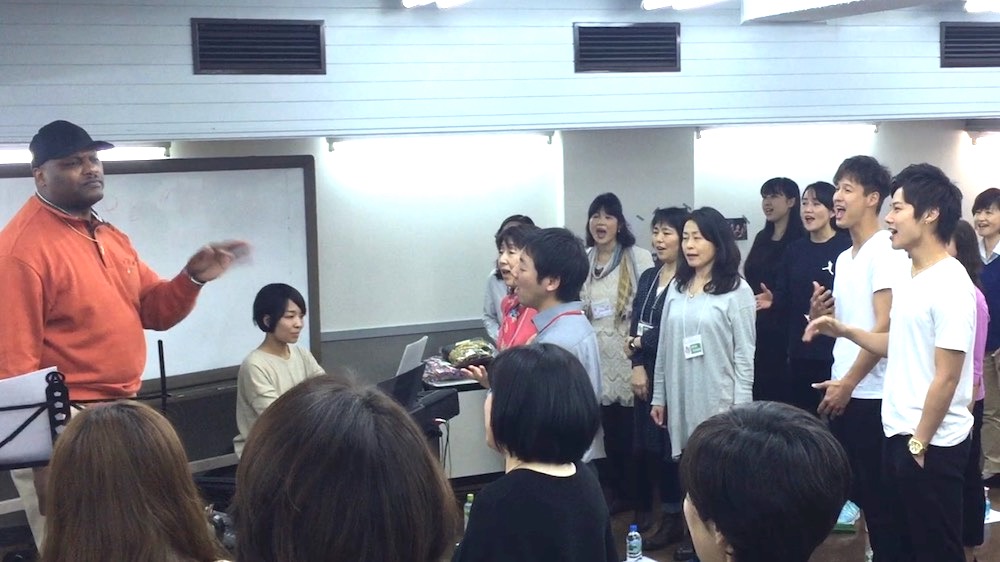 一般の受講生さんと一緒にゴスペル教室を体感!