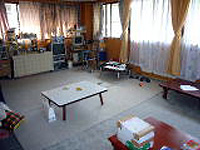 多文化まちづくり工房の事務局の一室。 外国籍の子供達の放課後の居場所にもなる。