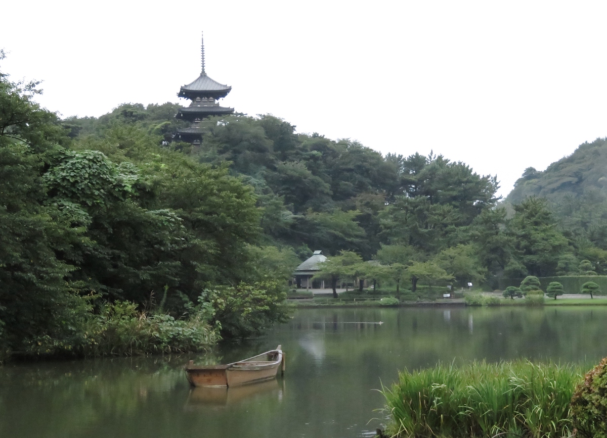 緑豊かな三溪園。歴史を刻んだ寺院などが自然に溶け込み、まさに都会のオアシス