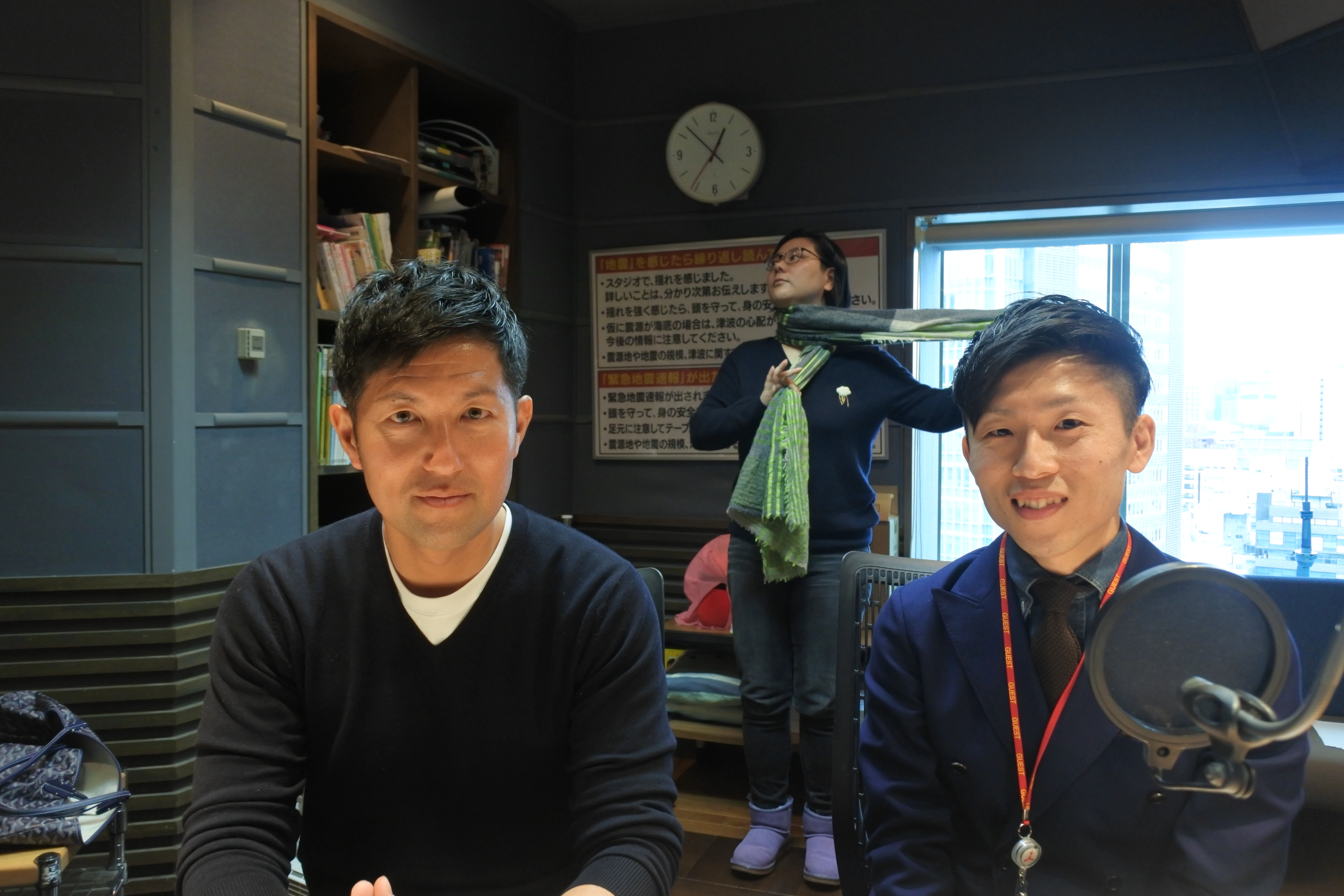 スーツ1着目は黒ではなく ネイビーかグレーにすべき理由とは