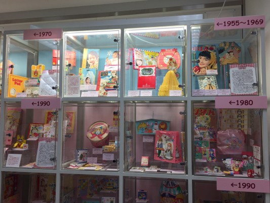 ▲創刊当時の1955年から年代順に並んでいます。