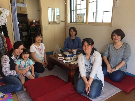 ▲おしゃべりカフェに集まっていた皆さん。