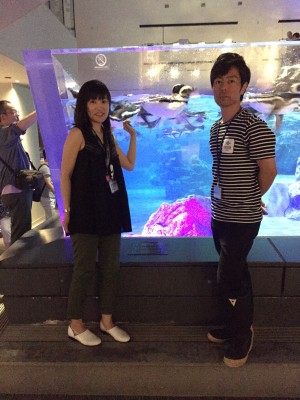 ▲芦刈さんとペンギンと。