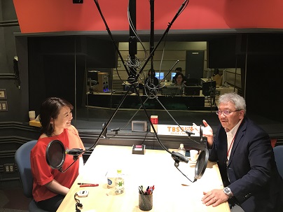 札幌医科大学の仲瀬裕志先生と中澤有美子さん