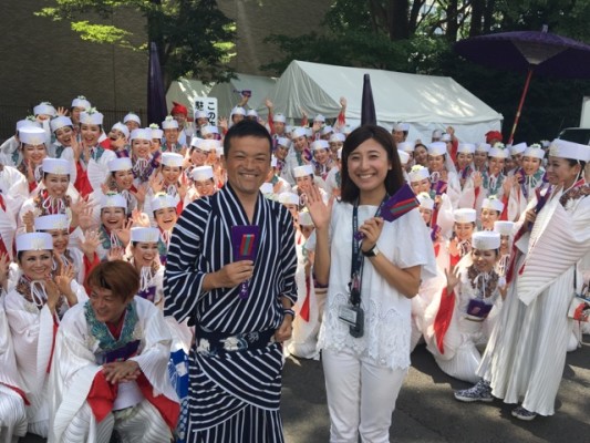 ▲「天空しなと屋 しん」代表の井上 昇さんとチームのみなさんと