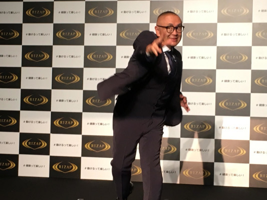 ▲数十振り?!キレッキレの投球フォーム!