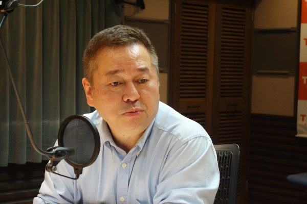 ジャーナリストの神保哲生さん