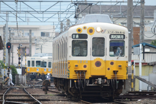 ことでん1200形