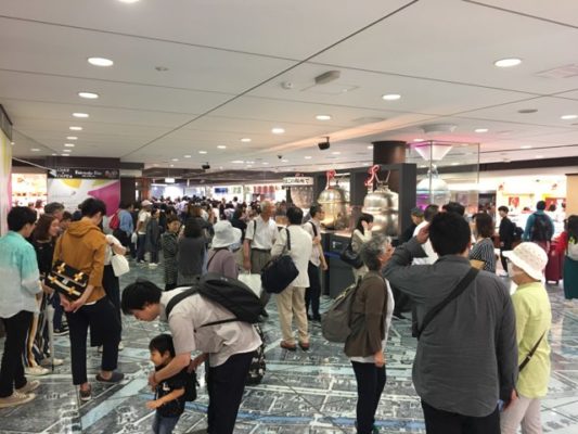 6月17日 日 初代から現役まで大集合 東京駅 銀の鈴50周年記念展示 にち10おでかけリサーチ