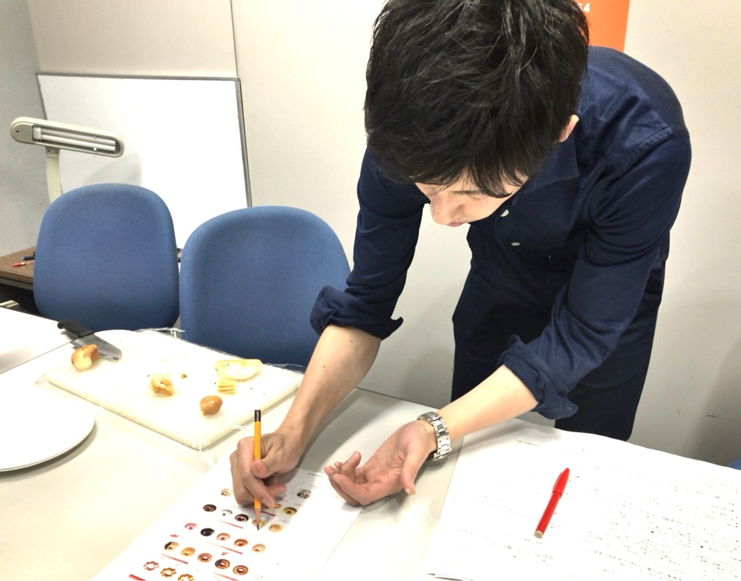 22種類のミスタードーナツを凍らせた結果、一番美味しいのは！？