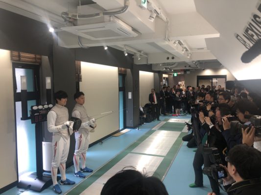 キャスターリポート