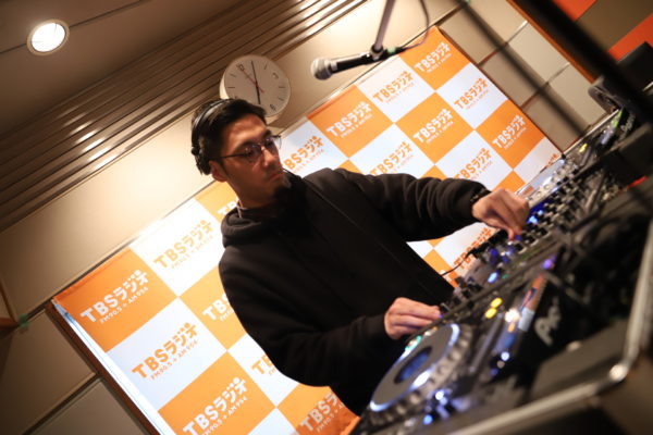 Tofubeatsが Djとクイズ作家の融合 を進めた結果 神mix