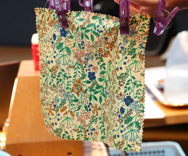 プラスチックごみを削減!繰り返し使用できる「蜜蝋ラップ」について