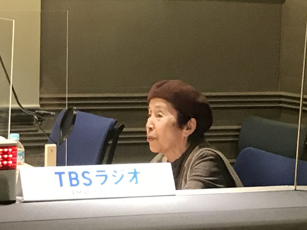 役者の奈良岡朋子さんを迎える二夜目