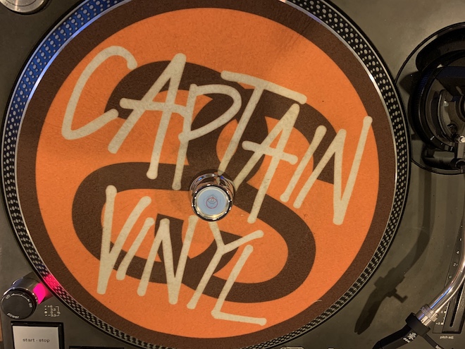 CAPTAIN VINYL